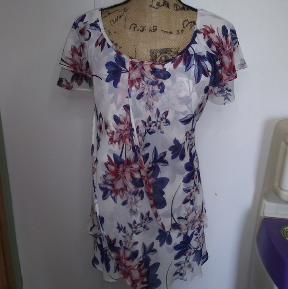 Dress Barn Tops - 2/$30👑RUFFLE SS DRESS BARN TOP